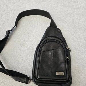 AGM Beyond Leather Slingback Concealed Carry Unisex Black